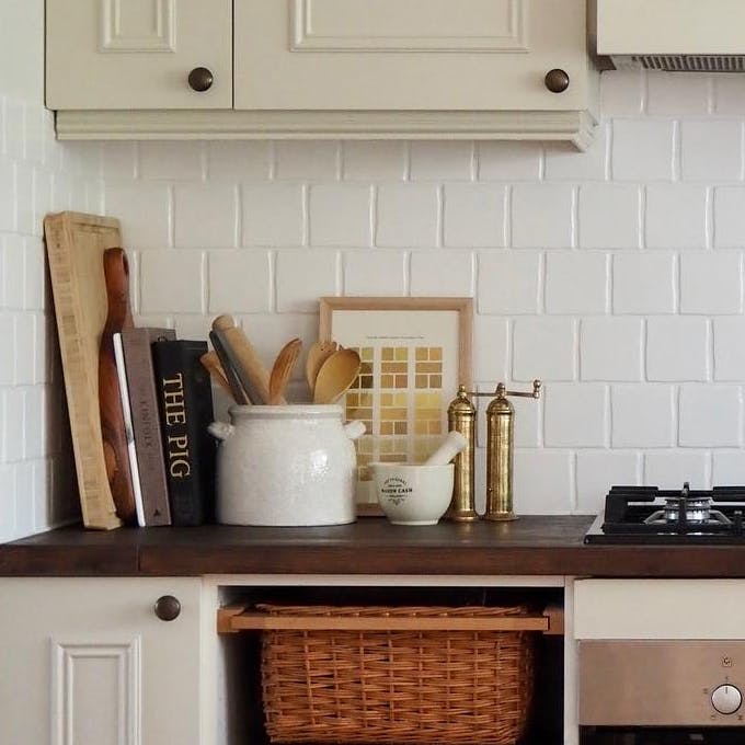 A soft, tonal Sand kitchen scheme with @ourhebehome